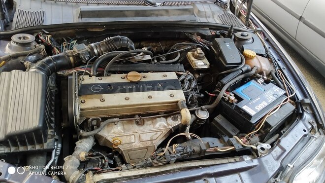 Opel Vectra 1997, 300,000 km - 2.0 l - Bakı