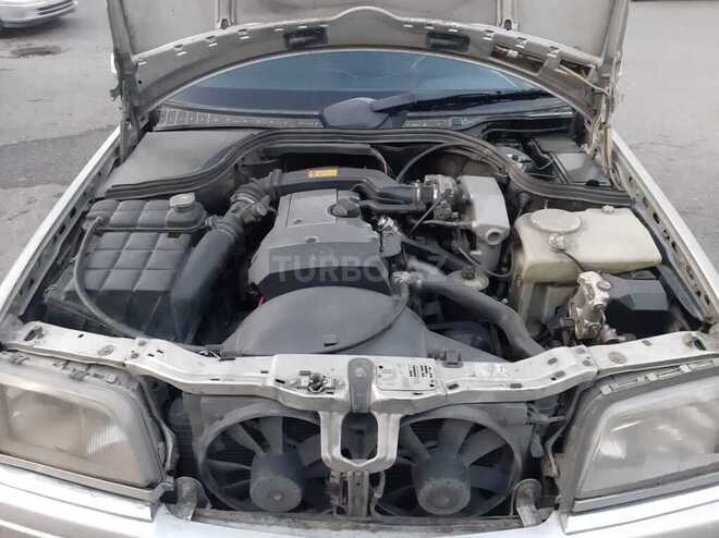 Mercedes C 220 1993, 243,000 km - 2.2 л - Bakı