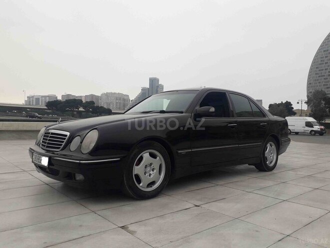 Mercedes E 240 2000, 297,000 km - 2.6 l - Bakı