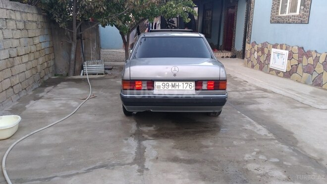 Mercedes 190 1992, 250,000 km - 1.8 l - Bakı