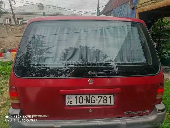 Chrysler  1995, 300,000 km - 2.0 l - Quba