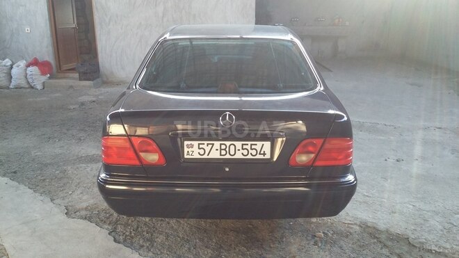 Mercedes E 230 1997, 195,000 km - 2.3 l - Şəmkir