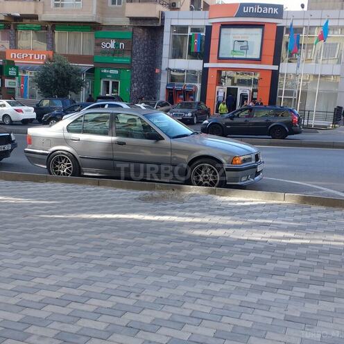 BMW 318 1991, 320,000 km - 1.8 l - Bakı
