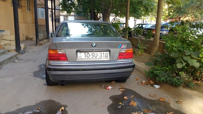BMW 318 1991, 320,000 km - 1.8 l - Bakı