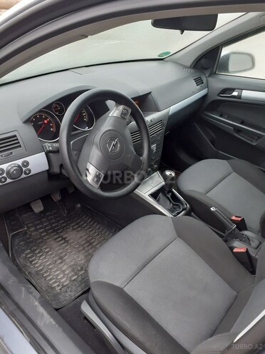 Opel Astra 2005, 256,234 km - 1.4 л - Bakı