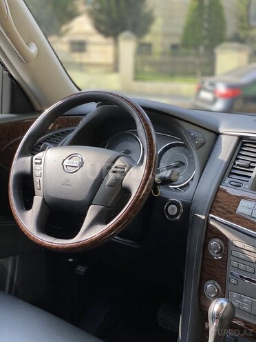 Nissan Patrol 2018, 30,000 km - 4.0 л - Bakı