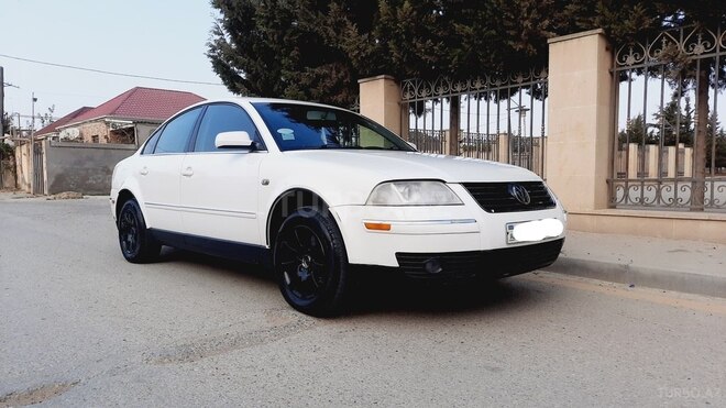 Volkswagen Passat 2001, 238,500 km - 1.8 l - Bakı