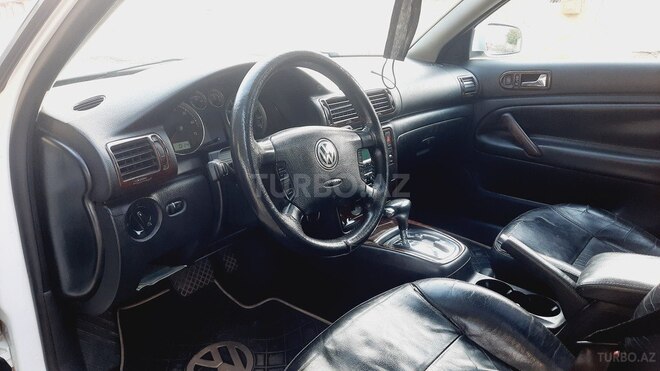 Volkswagen Passat 2001, 238,500 km - 1.8 l - Bakı