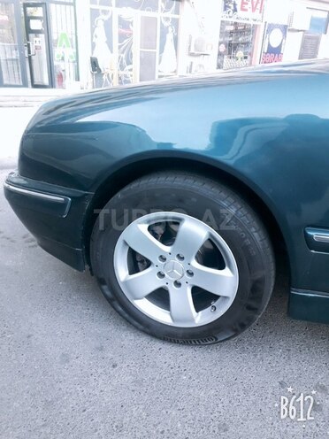 Mercedes E 220 2000, 396,800 km - 2.2 л - Bakı