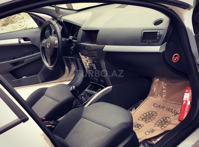 Opel Astra 2006, 90,000 km - 1.3 l - Bakı