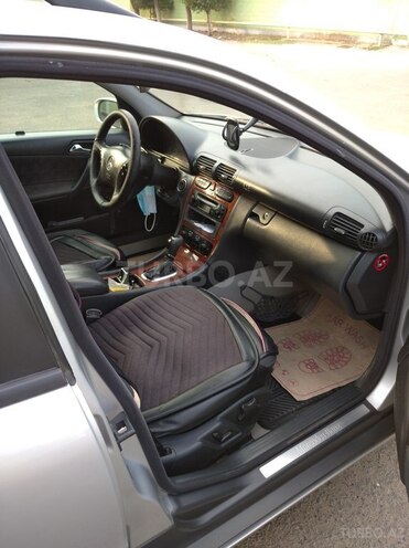 Mercedes C 220 2003, 250,000 km - 2.2 l - Biləsuvar