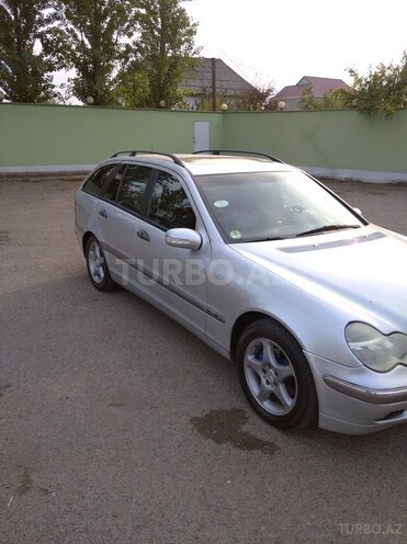 Mercedes C 220 2003, 250,000 km - 2.2 l - Biləsuvar