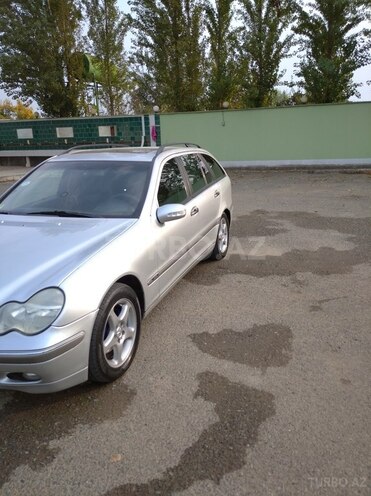 Mercedes C 220 2003, 250,000 km - 2.2 l - Biləsuvar