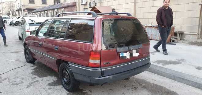 Opel Astra 1993, 250,000 km - 1.6 l - Bakı