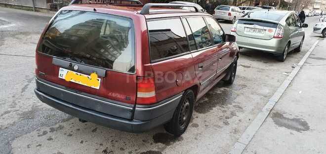 Opel Astra 1993, 250,000 km - 1.6 l - Bakı
