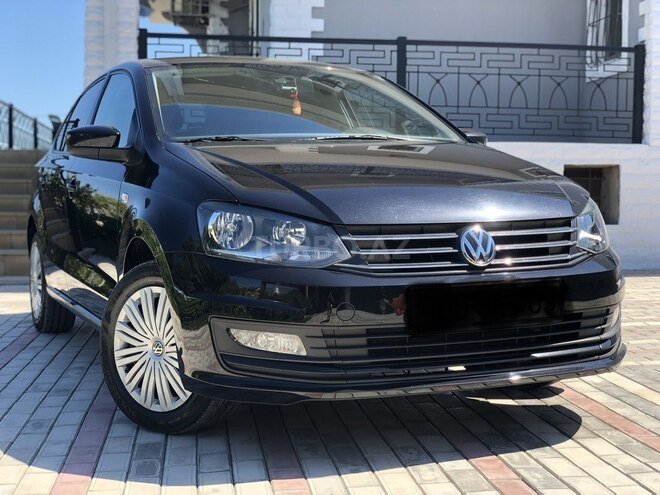 Volkswagen Polo 2018, 105,000 km - 1.6 l - Bakı