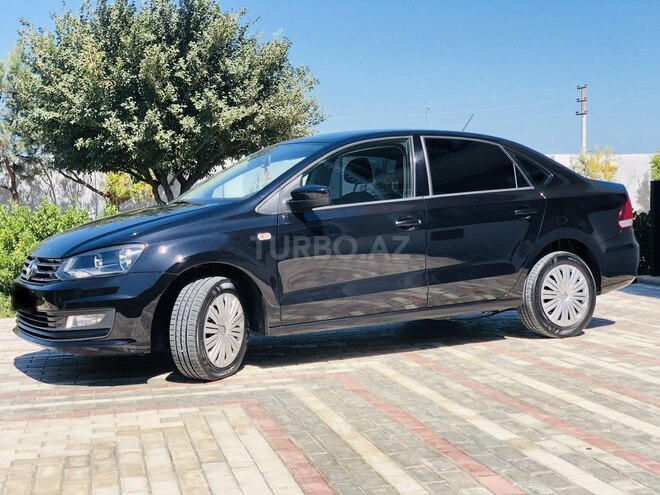 Volkswagen Polo 2018, 105,000 km - 1.6 l - Bakı