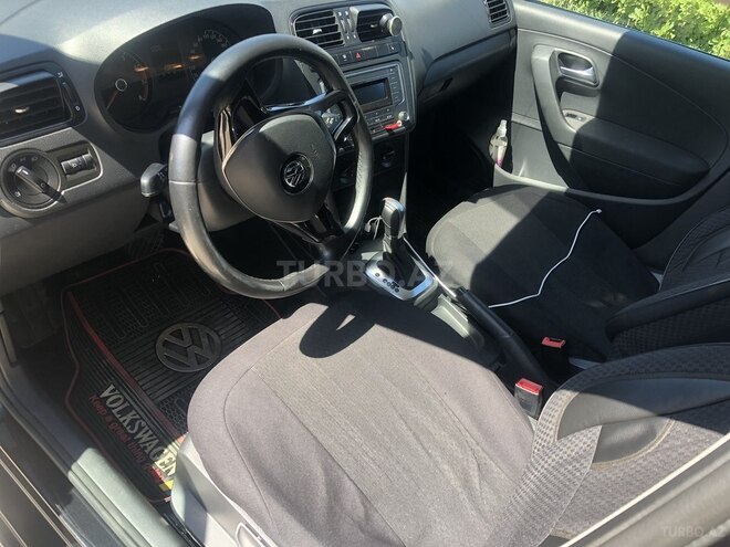 Volkswagen Polo 2018, 105,000 km - 1.6 l - Bakı