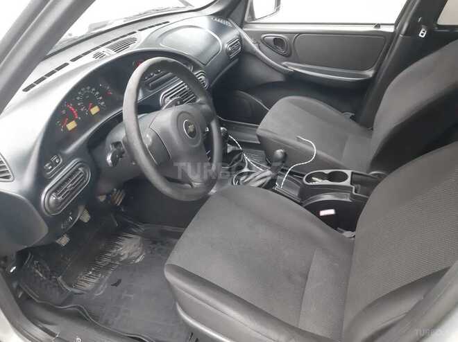 Chevrolet Niva 2014, 148,000 km - 1.7 l - Quba