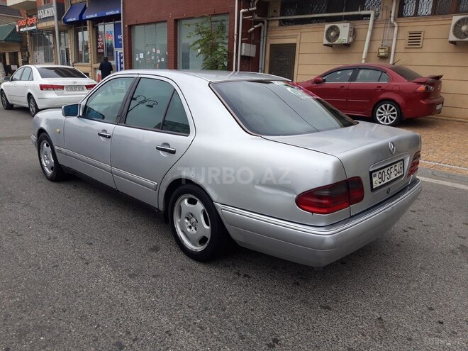 Mercedes E 200 1999, 253,000 km - 2.0 l - Bakı
