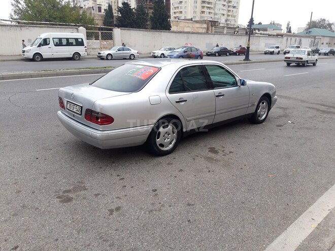 Mercedes E 200 1999, 253,000 km - 2.0 l - Bakı