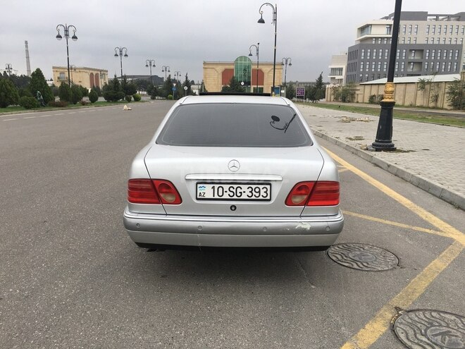 Mercedes E 280 1997, 345,000 km - 2.8 l - Bakı