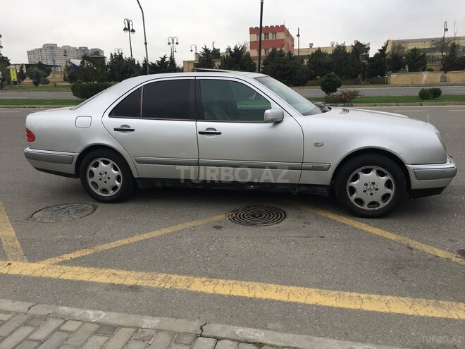 Mercedes E 280 1997, 345,000 km - 2.8 l - Bakı
