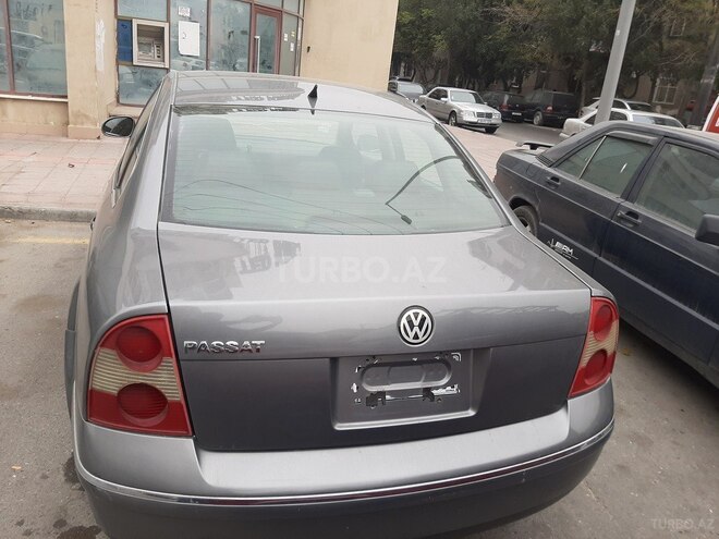 Volkswagen Passat 2004, 250,000 km - 1.8 л - Bakı