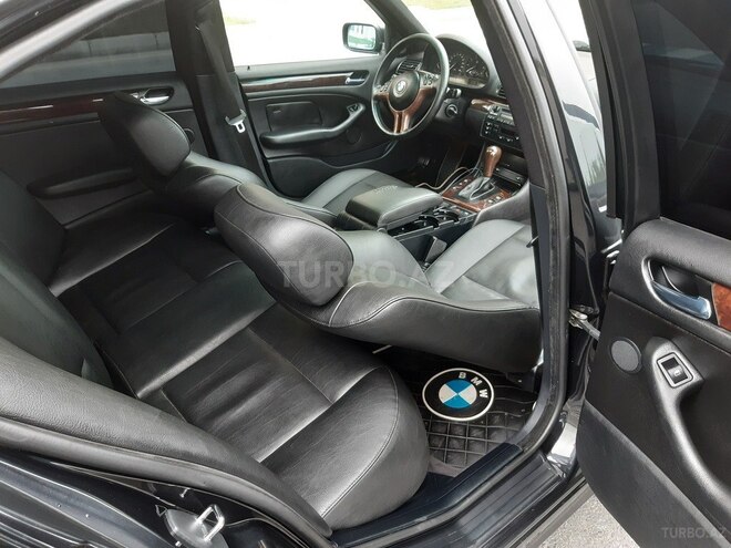 BMW 325 2004, 220,000 km - 2.5 l - Sumqayıt