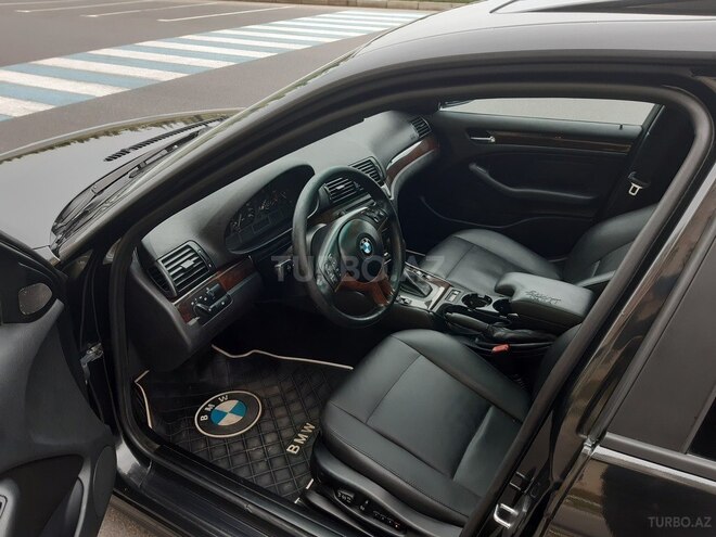 BMW 325 2004, 220,000 km - 2.5 l - Sumqayıt