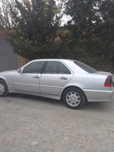Mercedes C 180 1998, 210,000 km - 1.8 л - Bakı