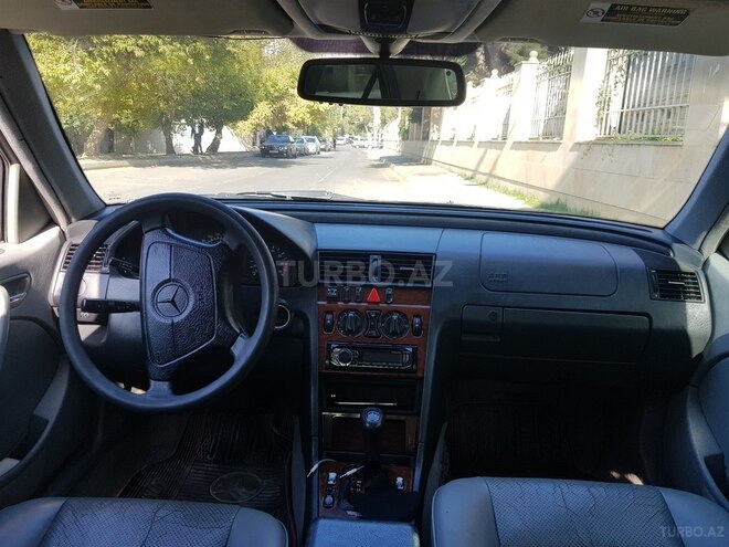 Mercedes C 230 1999, 240,000 km - 2.3 l - Bakı