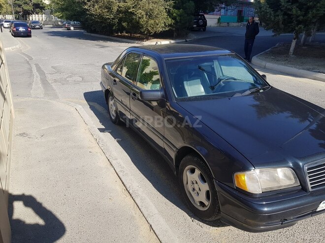 Mercedes C 230 1999, 240,000 km - 2.3 l - Bakı