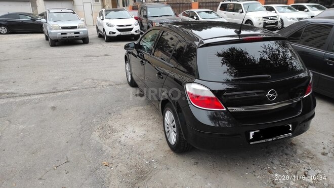 Opel Astra 2006, 165,000 km - 1.4 l - Gəncə