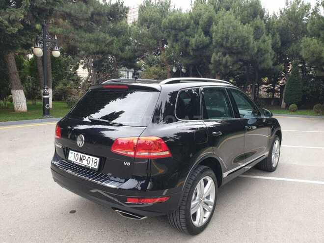 Volkswagen Touareg 2014, 65,600 km - 3.6 l - Bakı