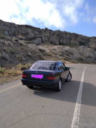 Mercedes C 180 1999, 374,000 km - 1.8 л - Salyan