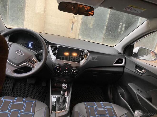 Hyundai Accent 2020, 9,600 km - 1.6 l - Bakı