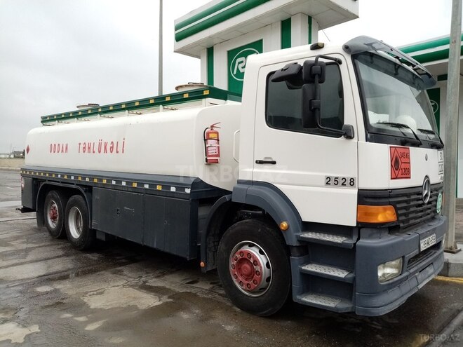 Mercedes Atego 2528 2004, 492,000 km - 6.5 l - Bakı