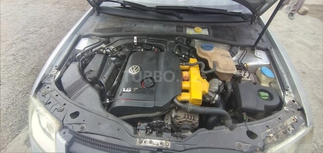 Volkswagen Passat 2001, 267,431 km - 2.0 л - Gəncə