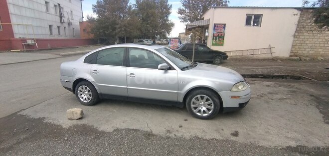 Volkswagen Passat 2001, 267,431 km - 2.0 л - Gəncə
