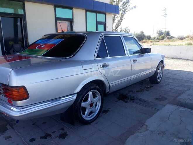 Mercedes E 250 1980, 256,478 km - 2.5 л - Sumqayıt
