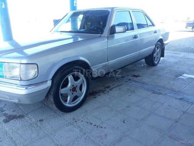 Mercedes E 250 1980, 256,478 km - 2.5 л - Sumqayıt