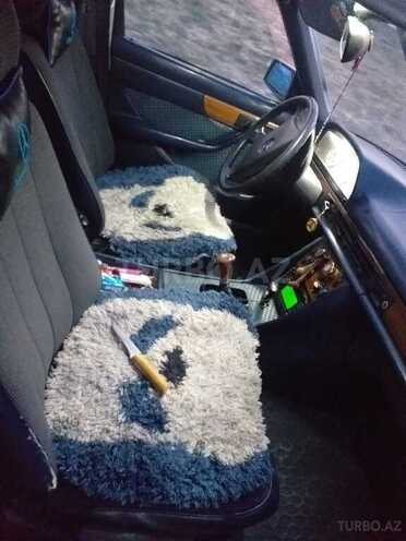 Mercedes E 250 1980, 256,478 km - 2.5 л - Sumqayıt