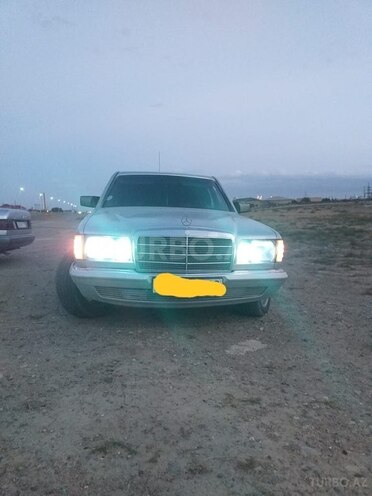 Mercedes E 250 1980, 256,478 km - 2.5 л - Sumqayıt