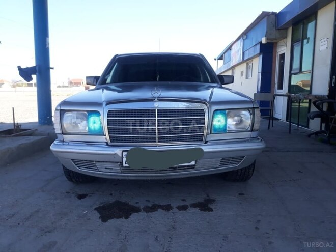 Mercedes E 250 1980, 256,478 km - 2.5 л - Sumqayıt