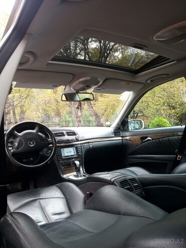 Mercedes E 240 2005, 215,000 km - 2.6 л - Oğuz
