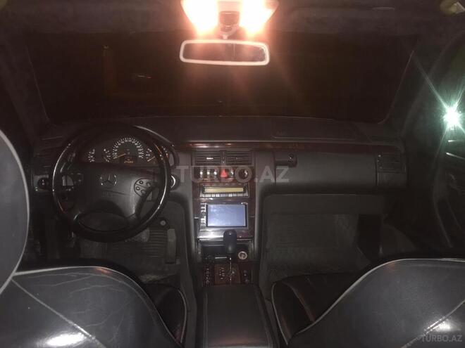 Mercedes E 320 2001, 274,263 km - 3.2 l - Bakı