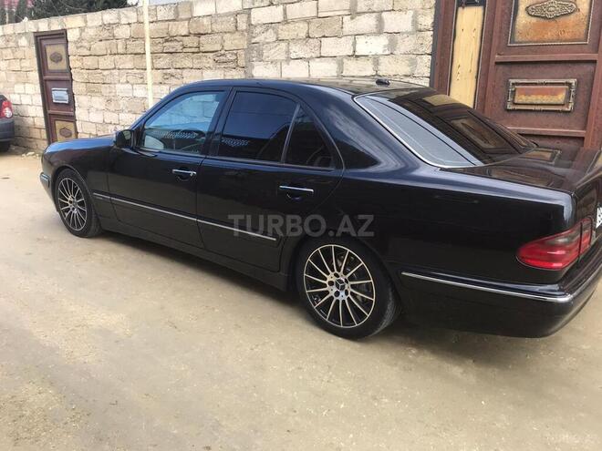 Mercedes E 320 2001, 274,263 km - 3.2 l - Bakı