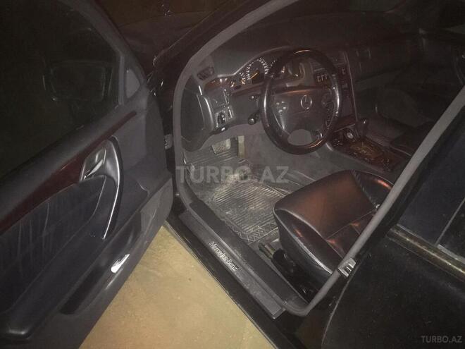 Mercedes E 320 2001, 274,263 km - 3.2 l - Bakı