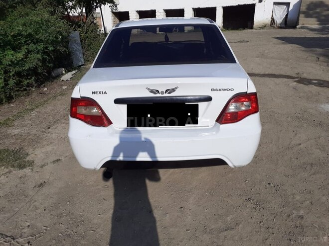 Daewoo Nexia 2011, 400,000 km - 1.5 l - Lerik
